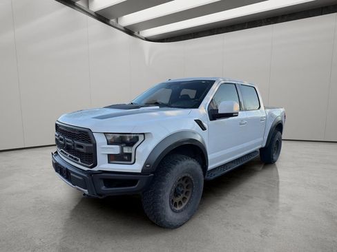 Used 2018 Ford F150 Raptor w/ Equipment Group 802A Luxury image 2