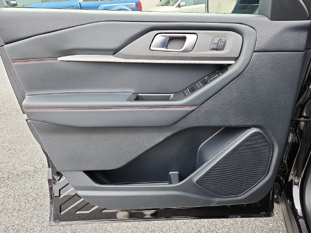 Certified 2025 Ford Explorer ST AWD/4WD image 14