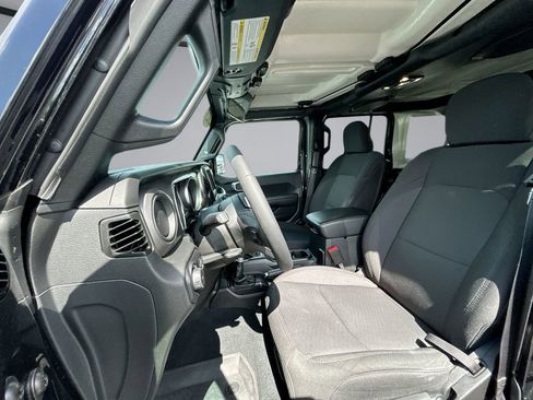 Used 2023 Jeep Wrangler Unlimited Sport AWD/4WD image 29
