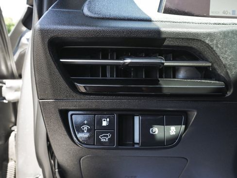 Used 2023 Kia EV6 Wind w/ Wind Technology Package AWD/4WD image 17
