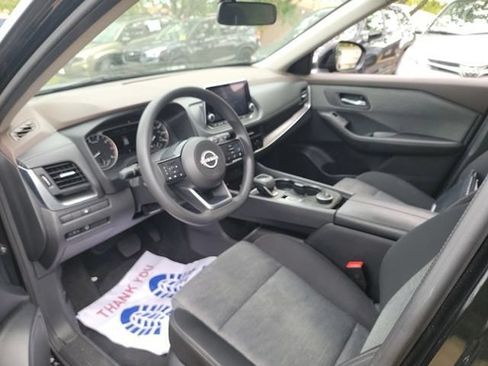 Used 2023 Nissan Rogue SV AWD/4WD image 9