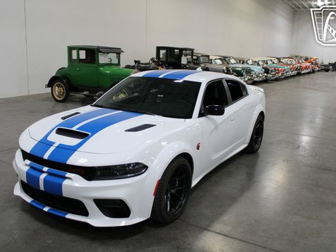 Used 2023 Dodge Charger SRT Hellcat image 7