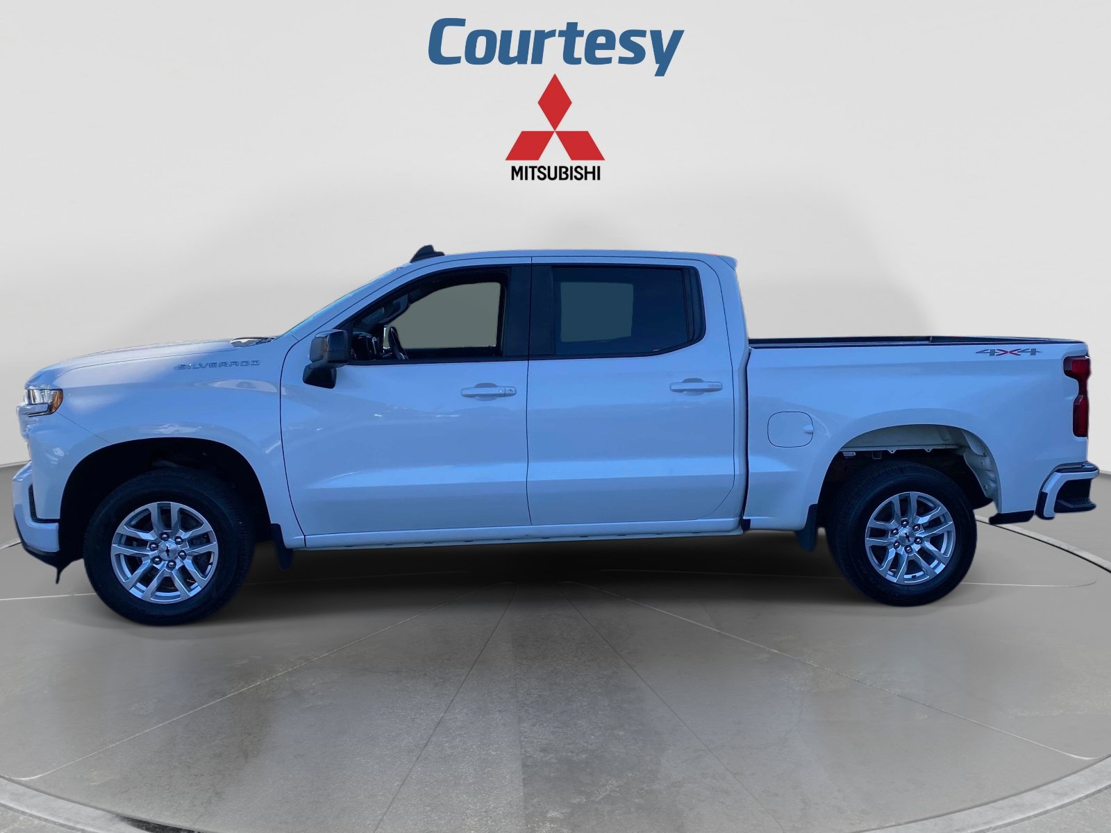 Used 2020 Chevrolet Silverado 1500 RST w/ All-Star Edition AWD/4WD image 2