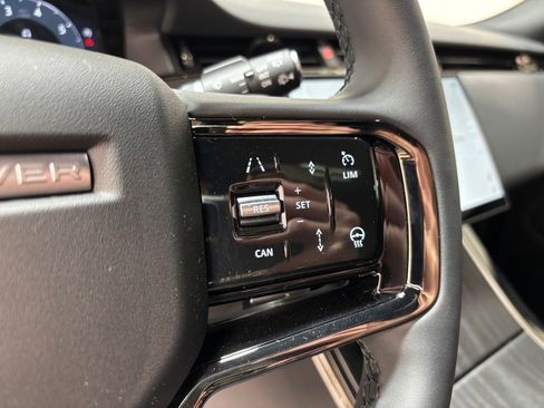 New 2026 Land Rover Range Rover Evoque S image 19