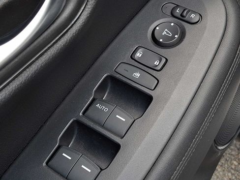 Used 2024 Honda HR-V LX image 26