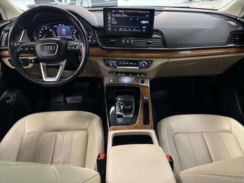 Used 2022 Audi Q5 2.0T Premium image 12