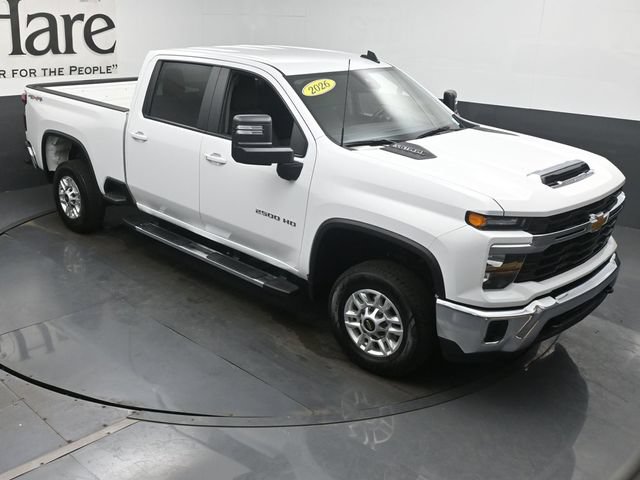 Used 2026 Chevrolet Silverado 2500 LT AWD/4WD image 43