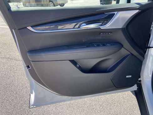 Used 2023 Cadillac XT5 Premium Luxury FWD image 15