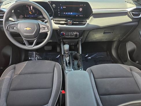 Used 2024 Chevrolet TrailBlazer LT FWD image 13