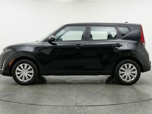 Used 2025 Kia Soul LX w/ LX Technology Package image 5