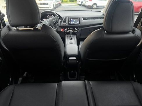 Used 2020 Honda HR-V Touring image 20