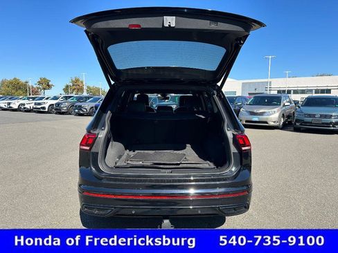 Used 2024 Volkswagen Tiguan SE R-Line image 38