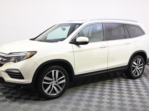 Used 2017 Honda Pilot EX-L image 2