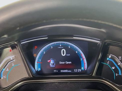 Used 2020 Honda Civic EX image 11