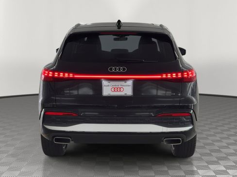 Certified 2025 Audi Q5 Premium w/ Premium Plus AWD/4WD image 10
