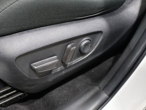 Used 2023 Toyota RAV4 XLE w/ Convenience Package image 12