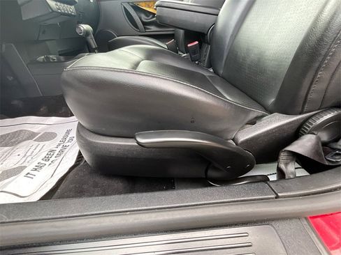 Used 2008 Volkswagen Beetle S image 13