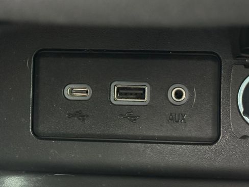 Used 2019 Chevrolet Equinox LT image 18