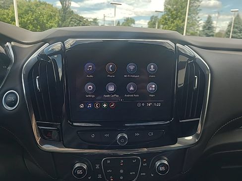 Used 2023 Chevrolet Traverse LT AWD/4WD image 23