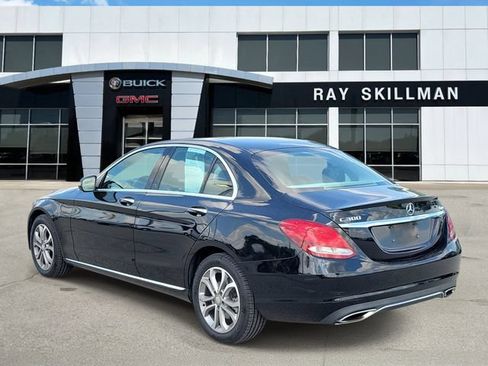 Used 2016 Mercedes-Benz C 300 4MATIC Sedan image 4