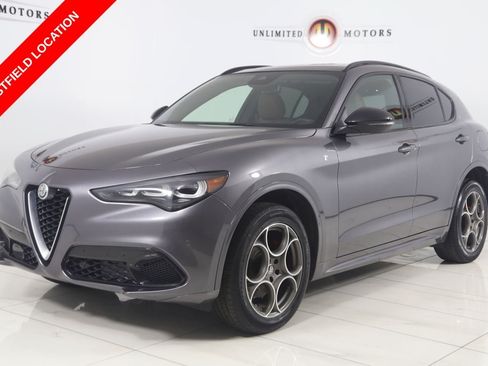 Used 2024 Alfa Romeo Stelvio Ti AWD/4WD image 5