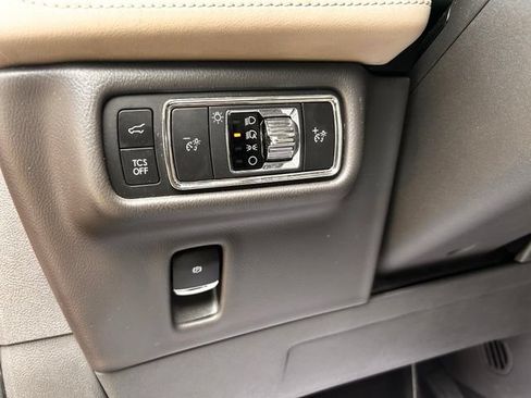 Used 2022 Lincoln Nautilus Reserve w/ Equipment Group 201A AWD/4WD image 20