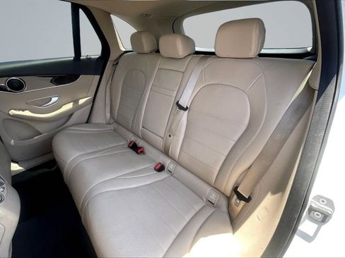 Used 2019 Mercedes-Benz GLC 300 image 26