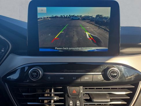 Certified 2022 Ford Escape SE image 19