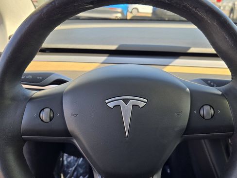 Used 2021 Tesla Model 3 Long Range AWD/4WD image 22