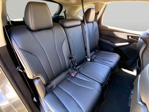Used 2026 Acura MDX FWD image 33