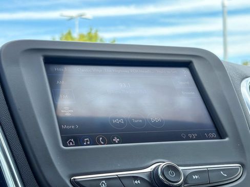 Used 2022 Chevrolet Equinox LS w/ LS Convenience Package FWD image 26