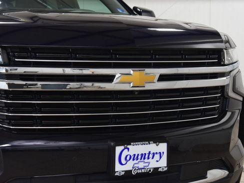 Used 2023 Chevrolet Tahoe LT w/ Luxury Package AWD/4WD image 11