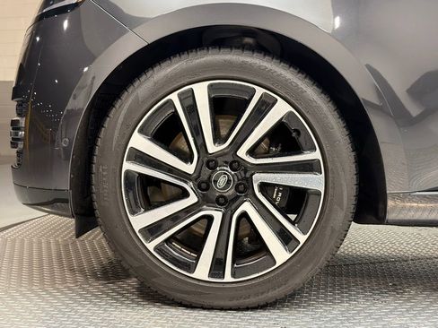 Certified 2023 Land Rover Range Rover SE image 4