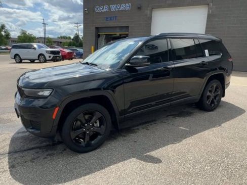 Used 2021 Jeep Grand Cherokee L Laredo AWD/4WD image 5