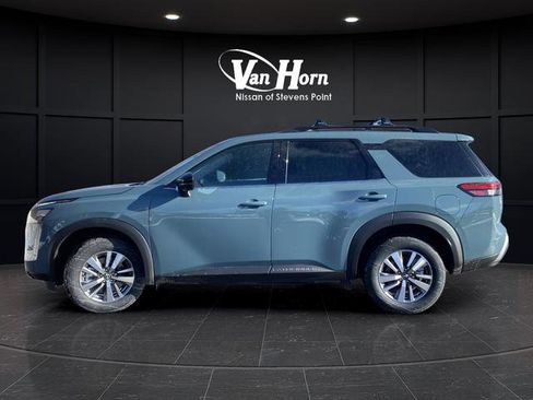 New 2026 Nissan Pathfinder SL image 11