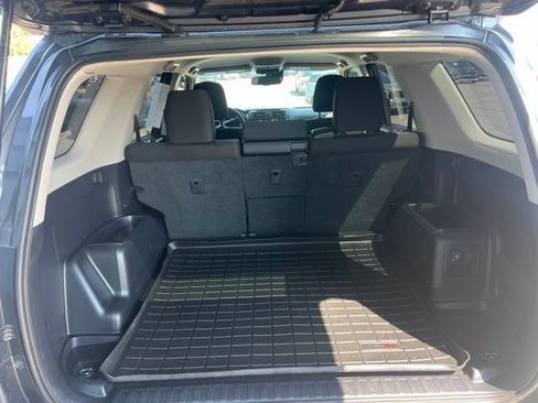 Used 2022 Toyota 4Runner TRD Off-Road AWD/4WD image 21