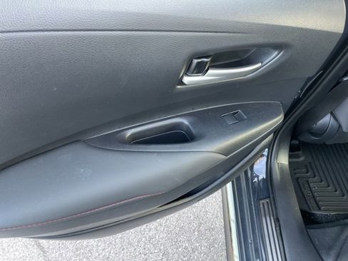 Used 2025 Toyota Corolla SE image 56