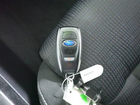 Used 2024 Subaru Ascent Premium w/ Convenience Package image 32