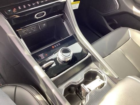 New 2026 Jeep Grand Cherokee Limited w/ Limited Altitude Package image 18