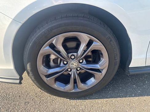 Certified 2023 Honda Accord EX image 11