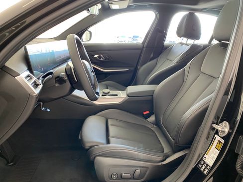 Used 2025 BMW 330i xDrive Sedan w/ Convenience Package image 5