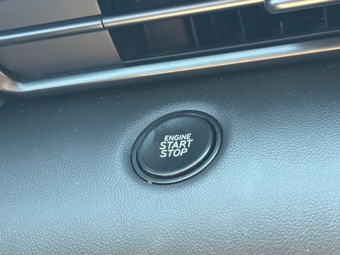 Certified 2025 Hyundai Elantra Sport FWD image 29