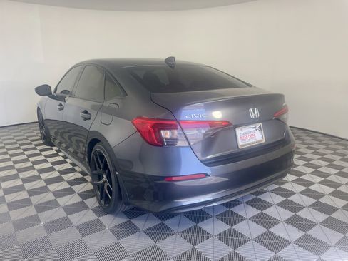 Used 2022 Honda Civic Sport image 3