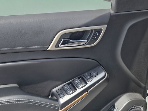 Used 2019 GMC Yukon XL Denali w/ Open Road Package AWD/4WD image 31