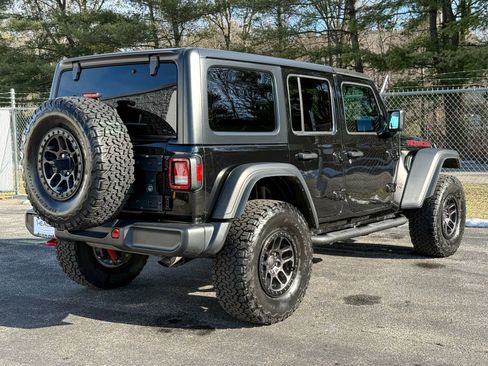 Used 2021 Jeep Wrangler Unlimited Rubicon w/ Xtreme Recon 35" Tire Package image 8