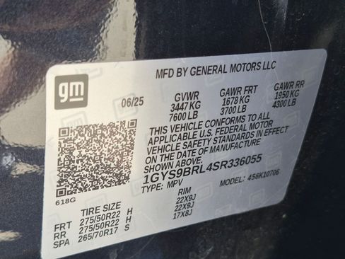 Used 2025 Cadillac Escalade Premium Luxury AWD/4WD image 32