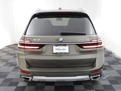 Certified 2024 BMW X7 xDrive40i w/ Premium Package AWD/4WD image 18