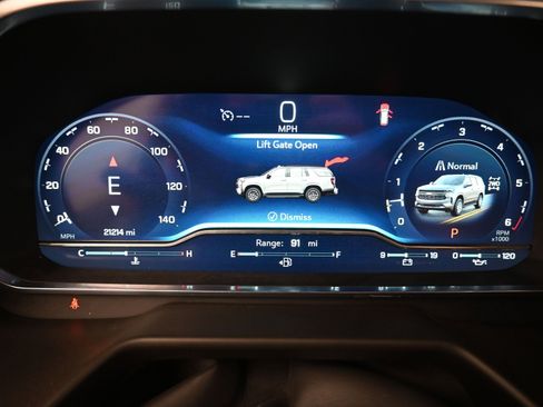 Used 2024 Chevrolet Tahoe Premier image 10