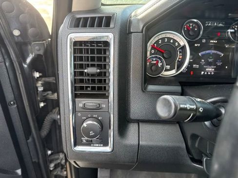 Used 2017 RAM 3500 Laramie AWD/4WD image 15