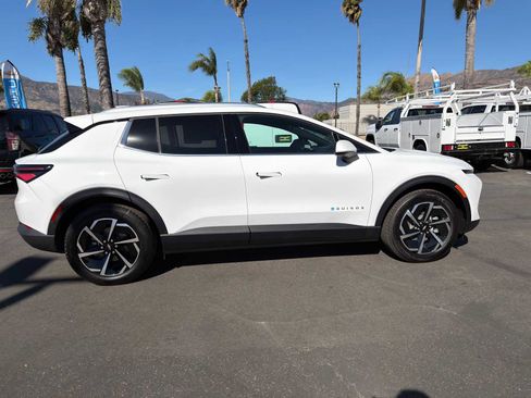 New 2026 Chevrolet Equinox EV LT image 9